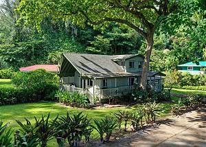 Welcome to the charming home of Haena Pua