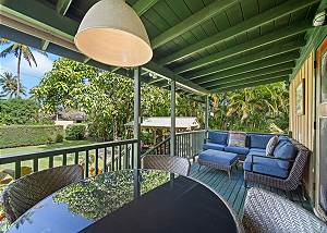 The front porch lanai