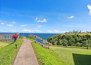 Right on the edge of the cliff for the best views