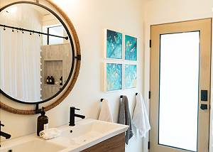 Bathroom across to outdoor shower 
