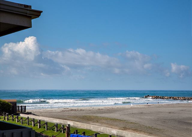 F8 Surf View Cottage