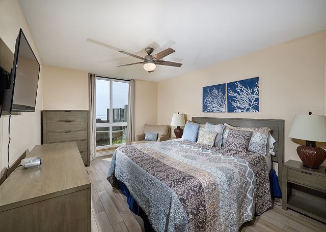 E15 Ultimate Beachfront Cottage 4
