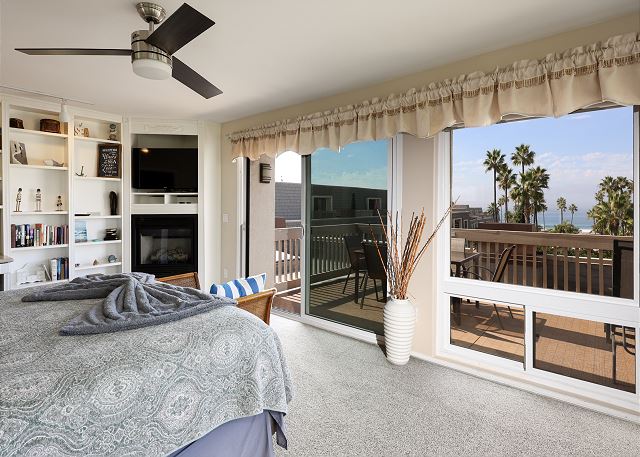 B315 Palm Breezes 6