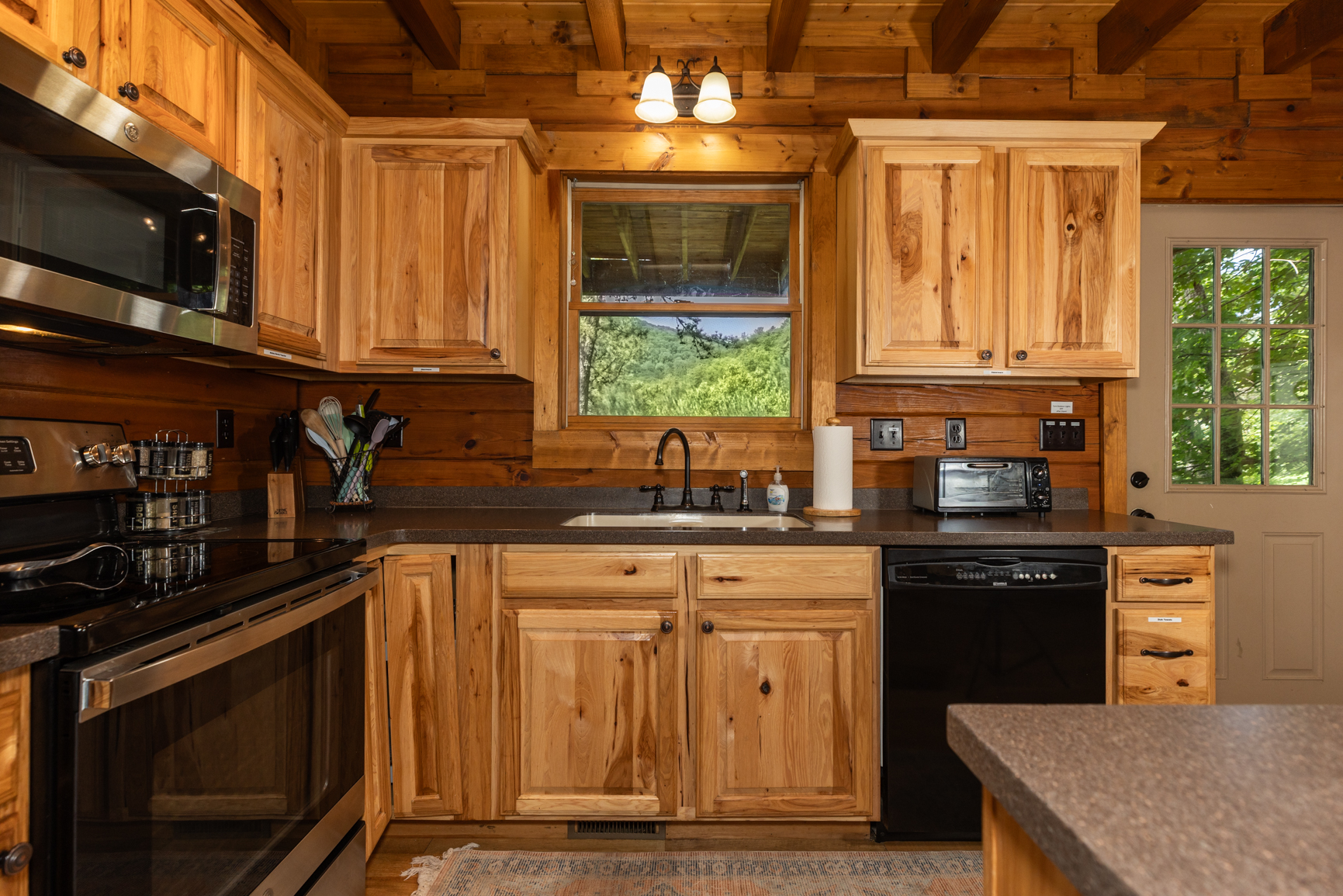 Hurricane Hideaway - Powder Horn Mountain | Photo 17