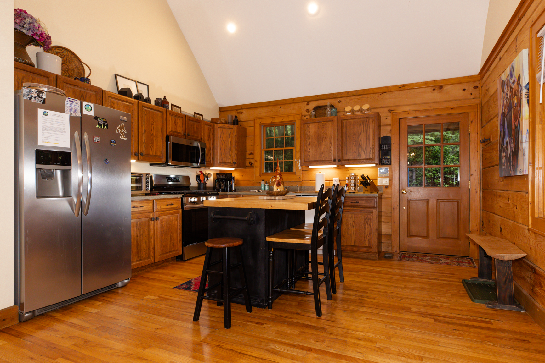 Main Floor Island Kitchen