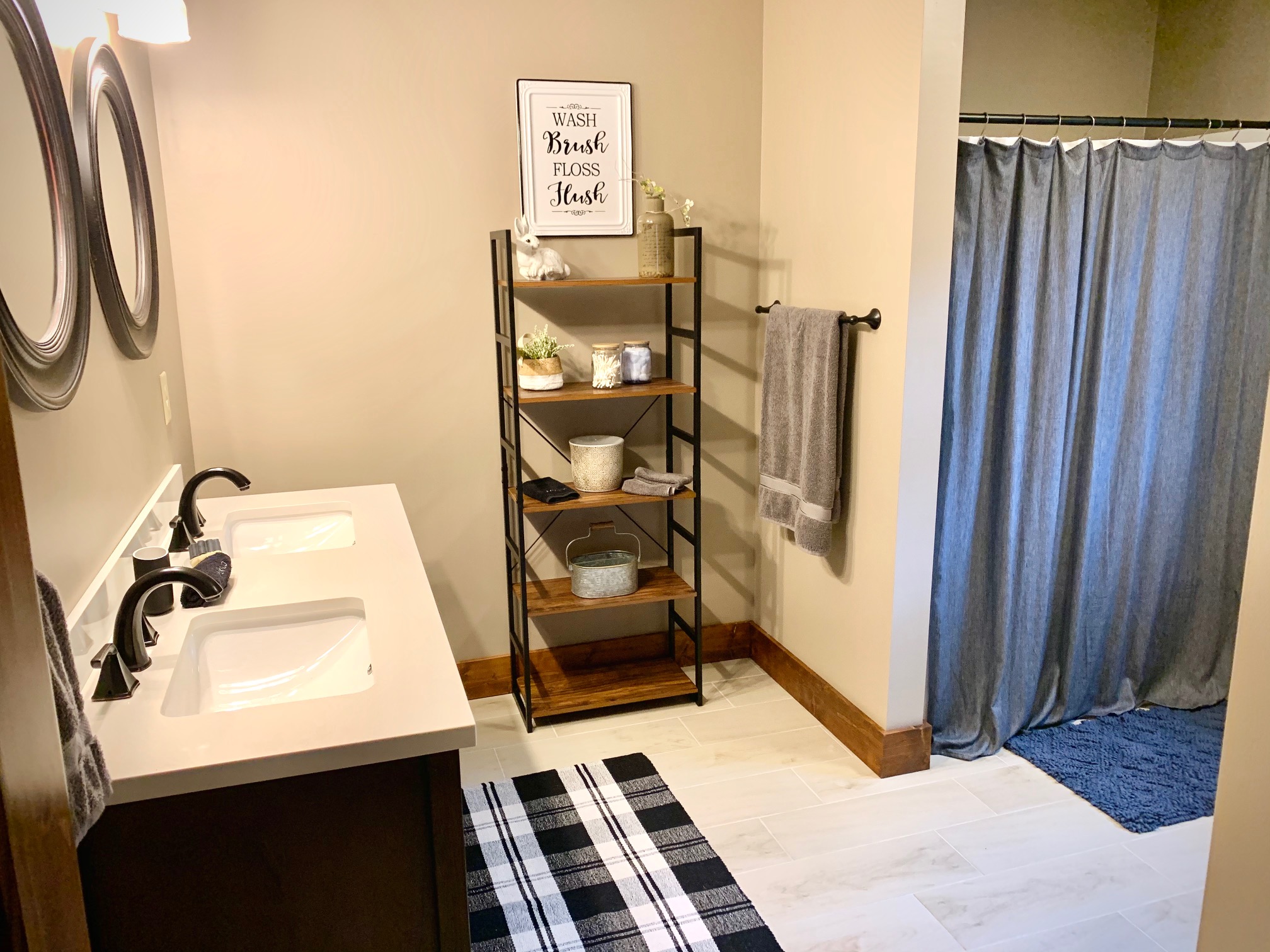 2nd floor bedroom full bath