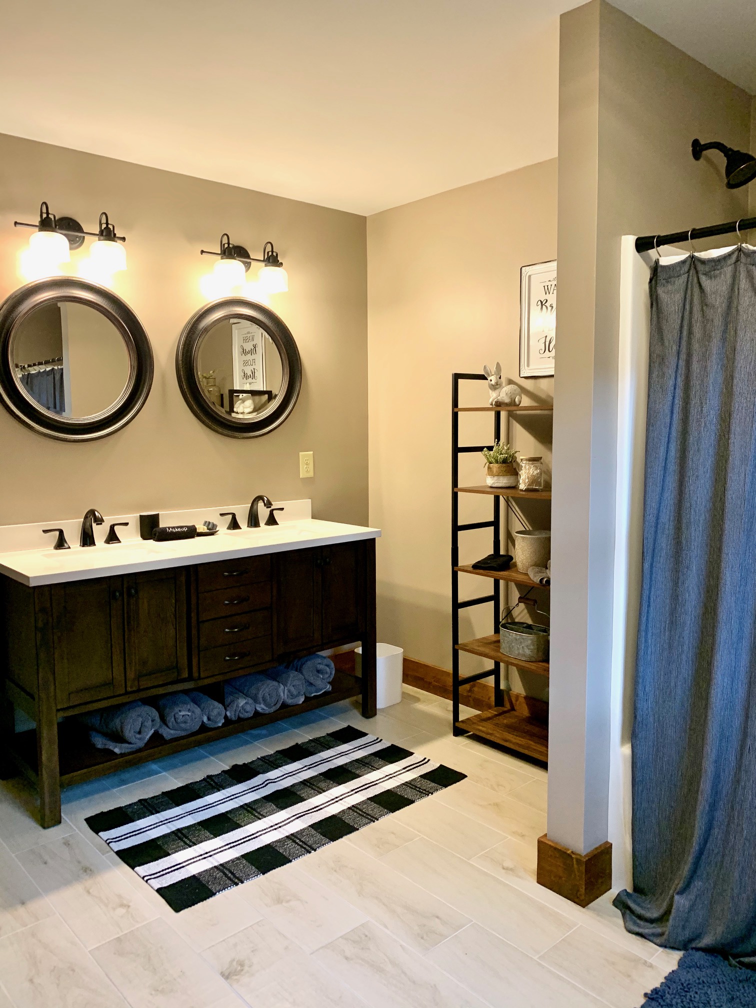 2nd floor bedroom full bath