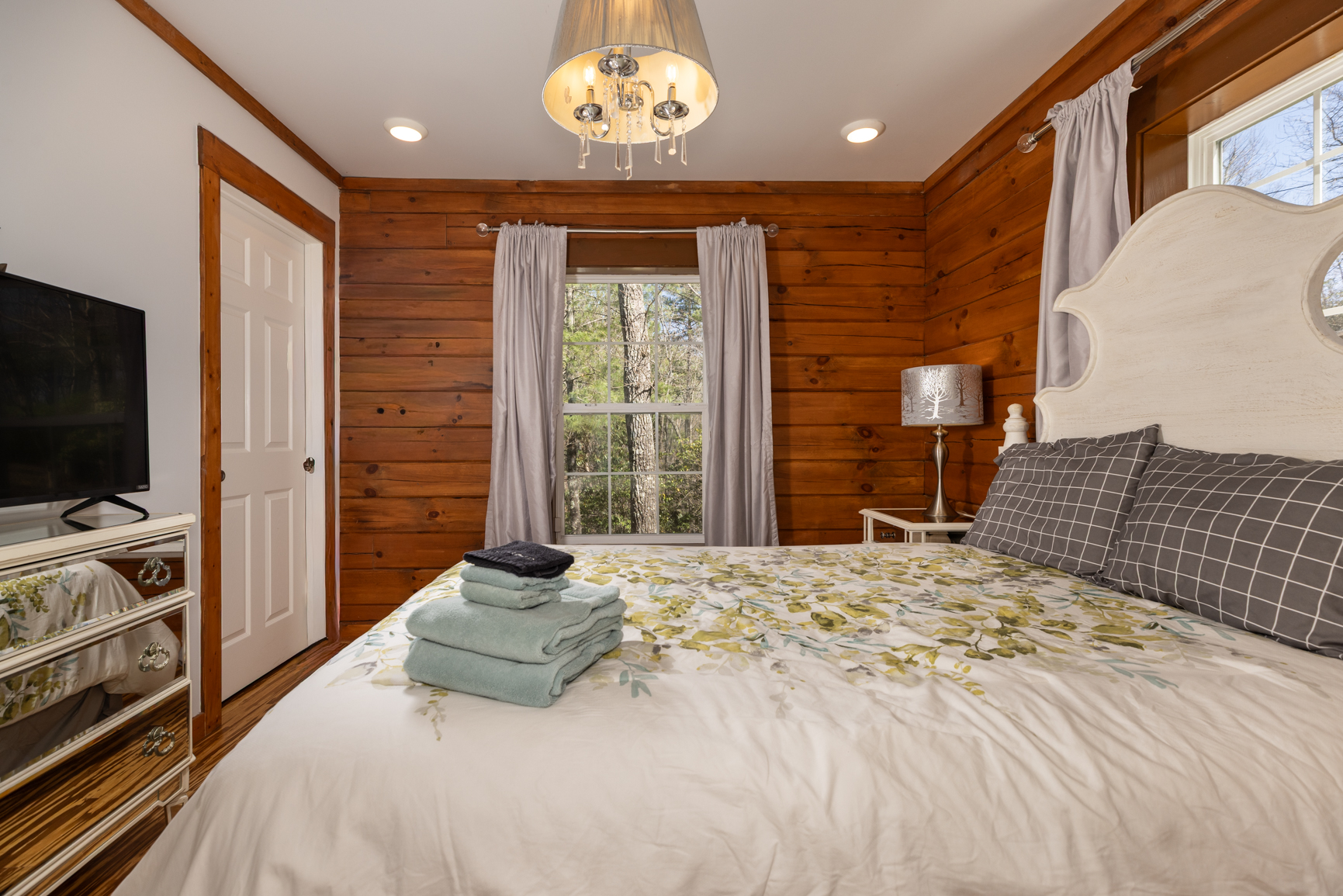 Lakin' it Easy! - Powder Horn Mountain | Photo 24