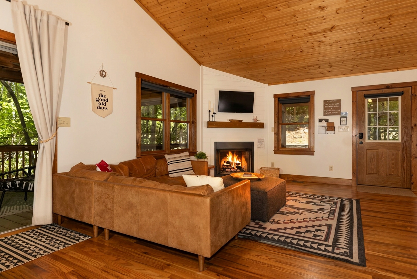Main Floor Living room and gas fireplace