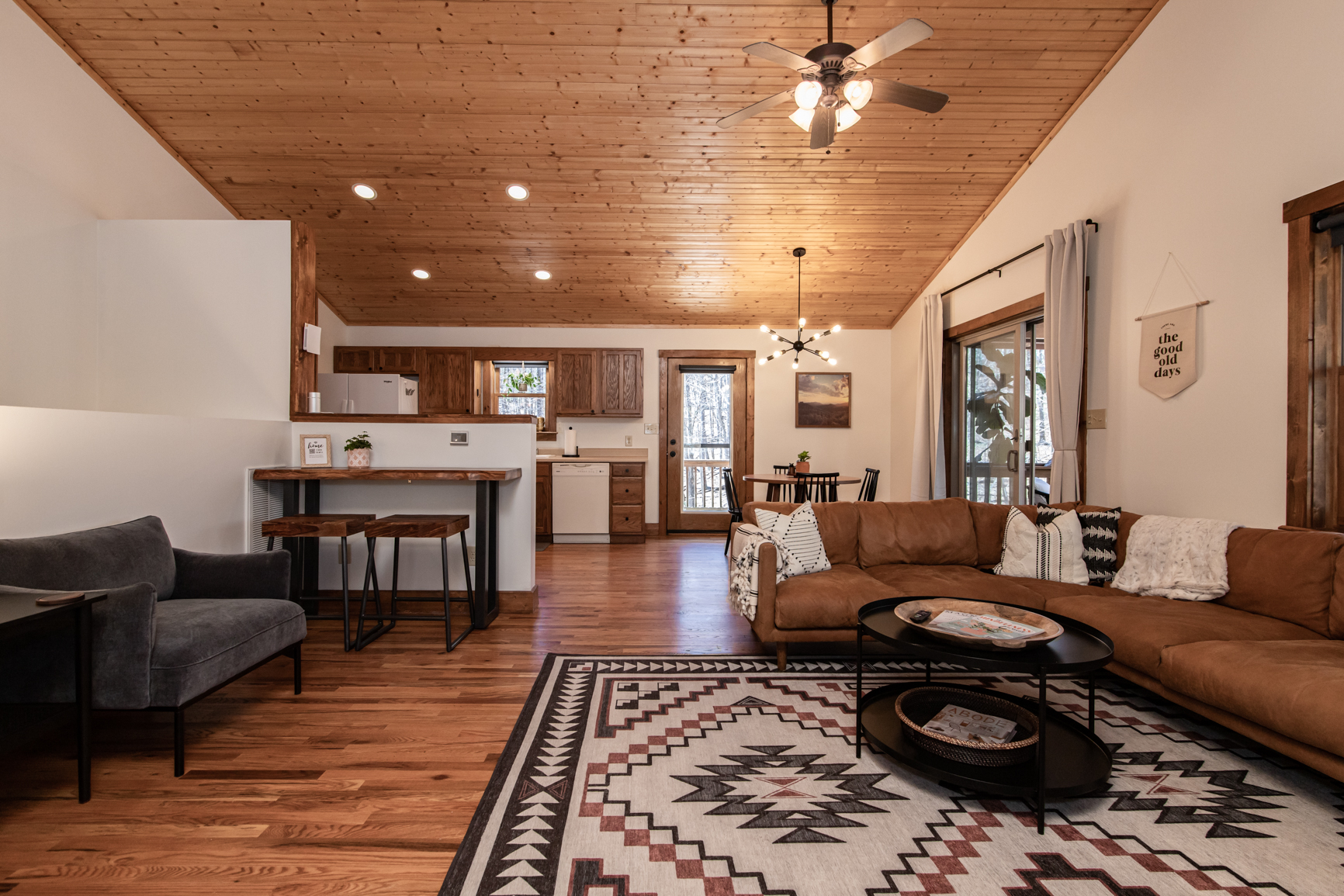 Great Room, Main Level 