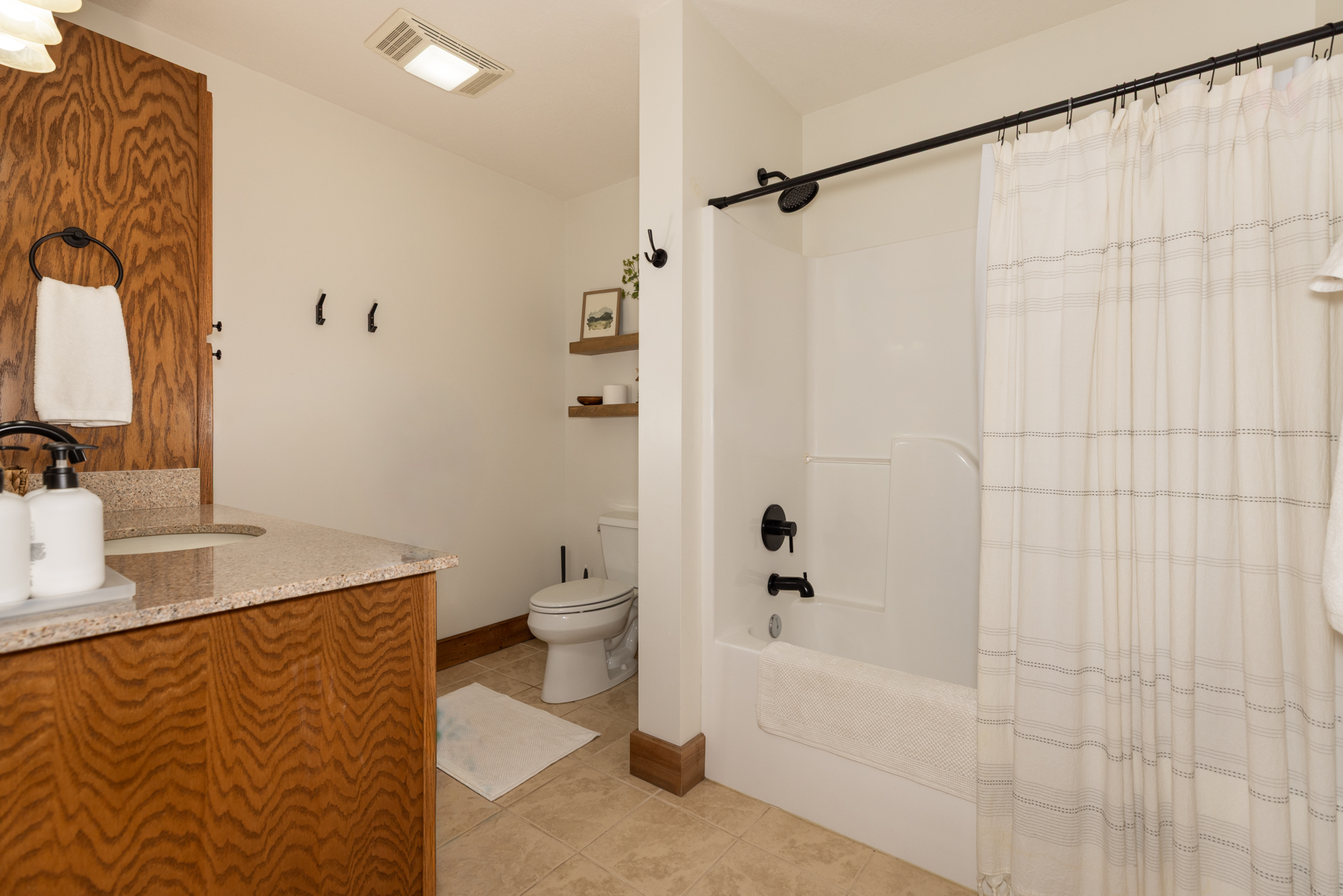 Lower Level Full Bath