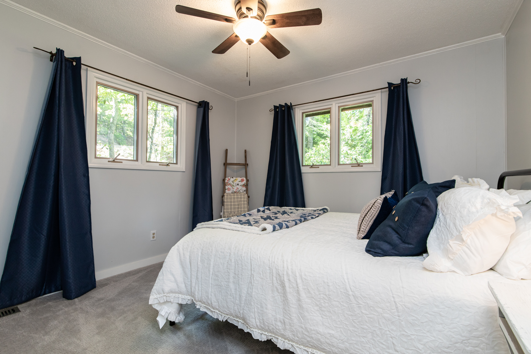 Main Floor Bedroom Queen