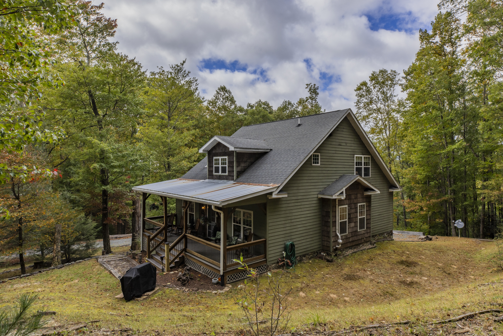 Simply Bearadise - Powder Horn Mountain | Photo 3