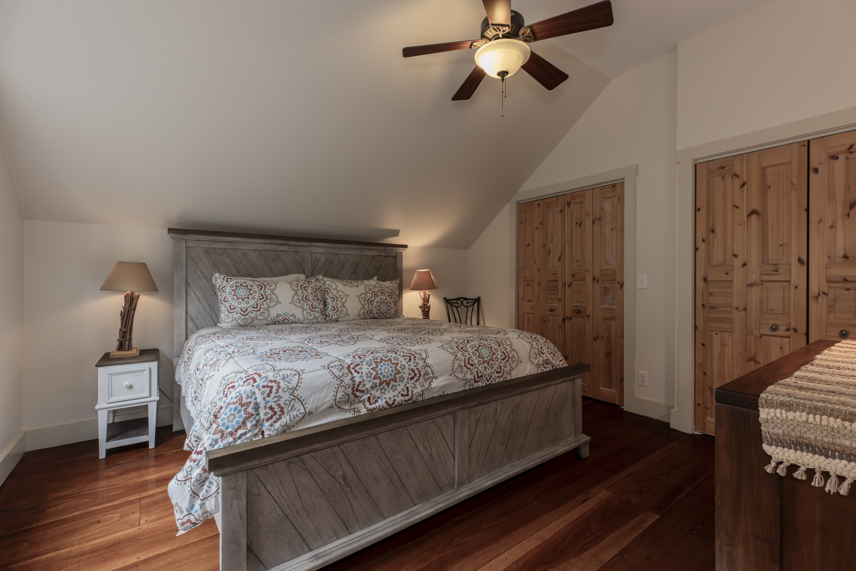 Top floor enclosed king bedroom