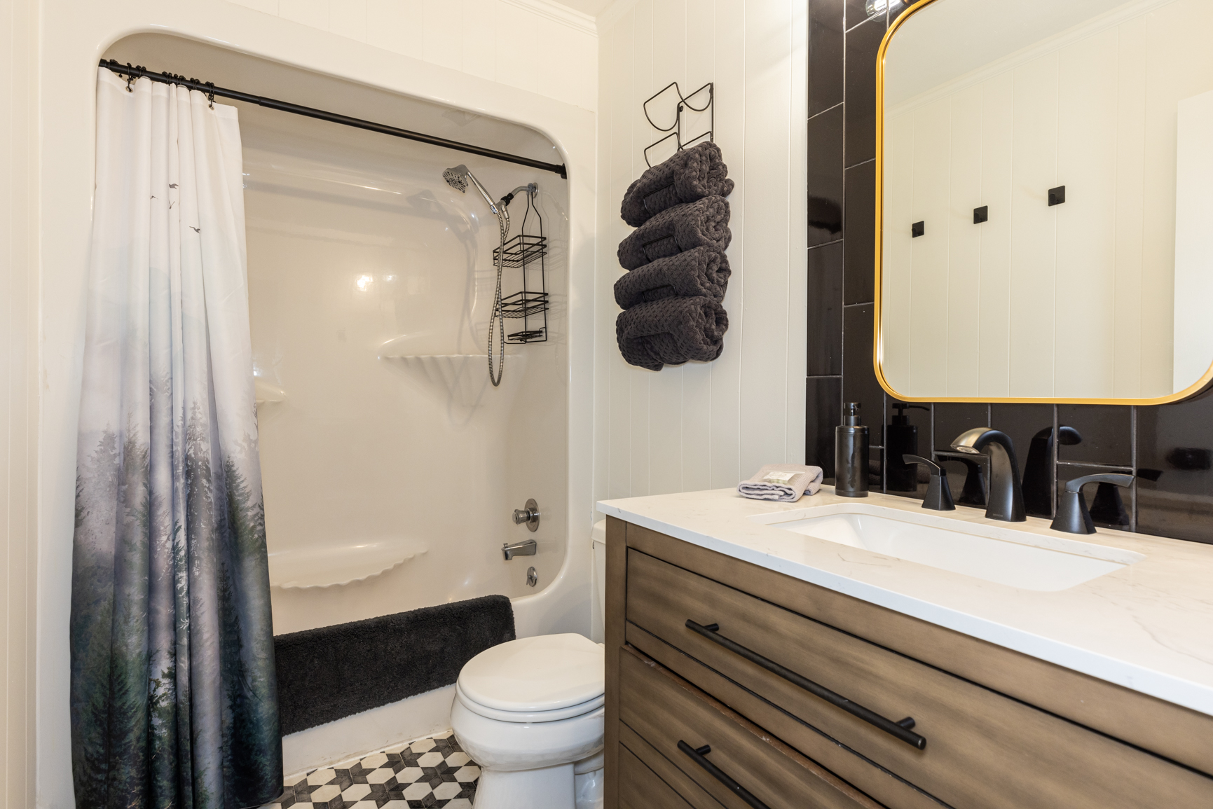 Natures Calling - Powder Horn | Photo 33