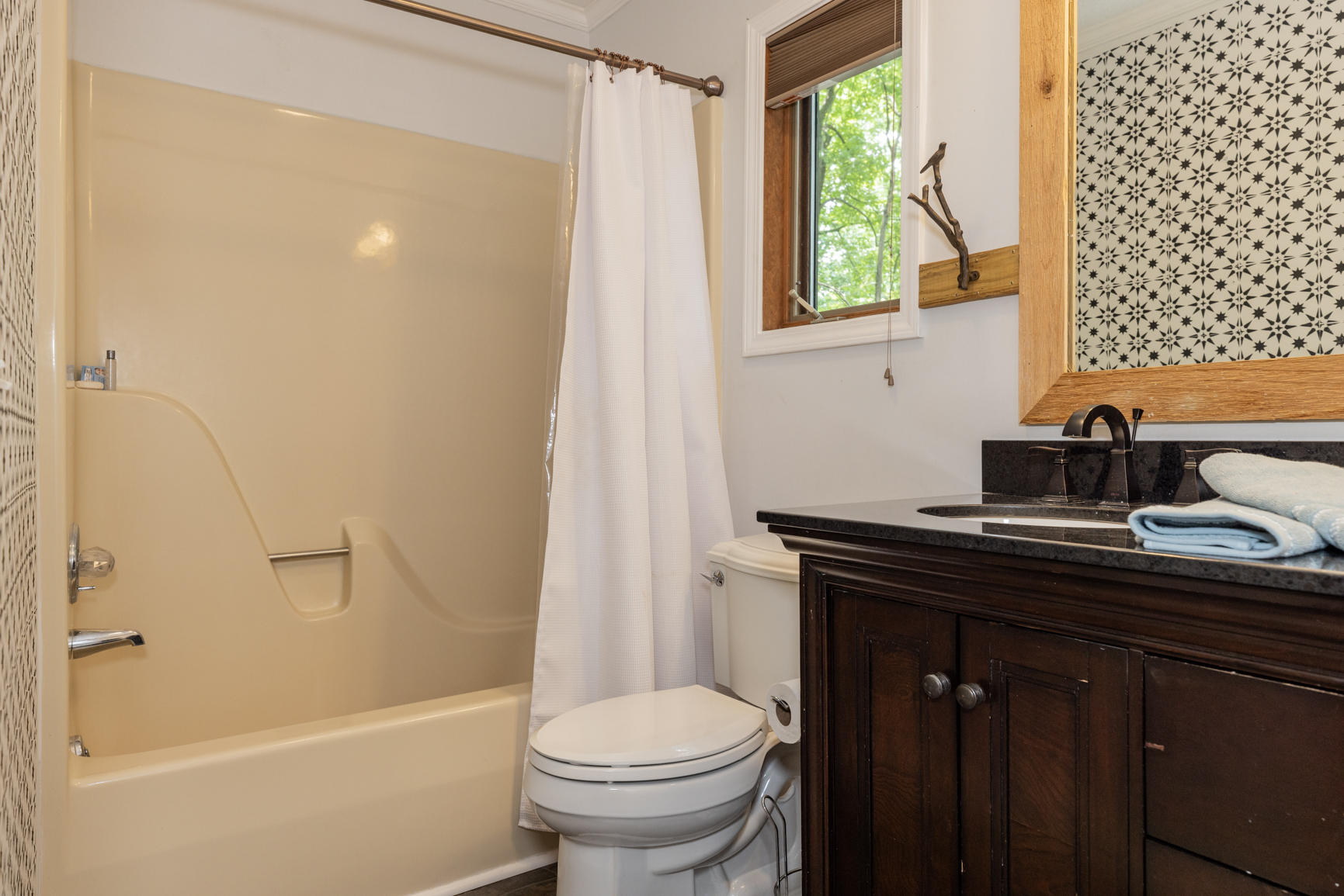 Main Floor Bath 2 Tub Shower Combo