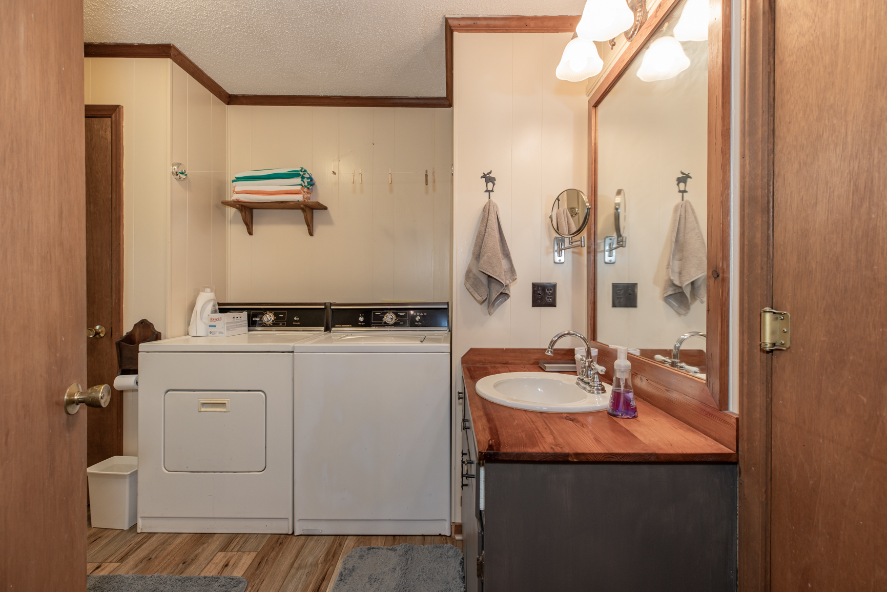 Main Floor Full Bath and Laundry