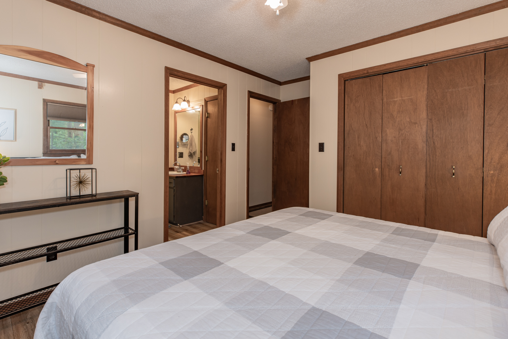 Main Floor Bedroom King