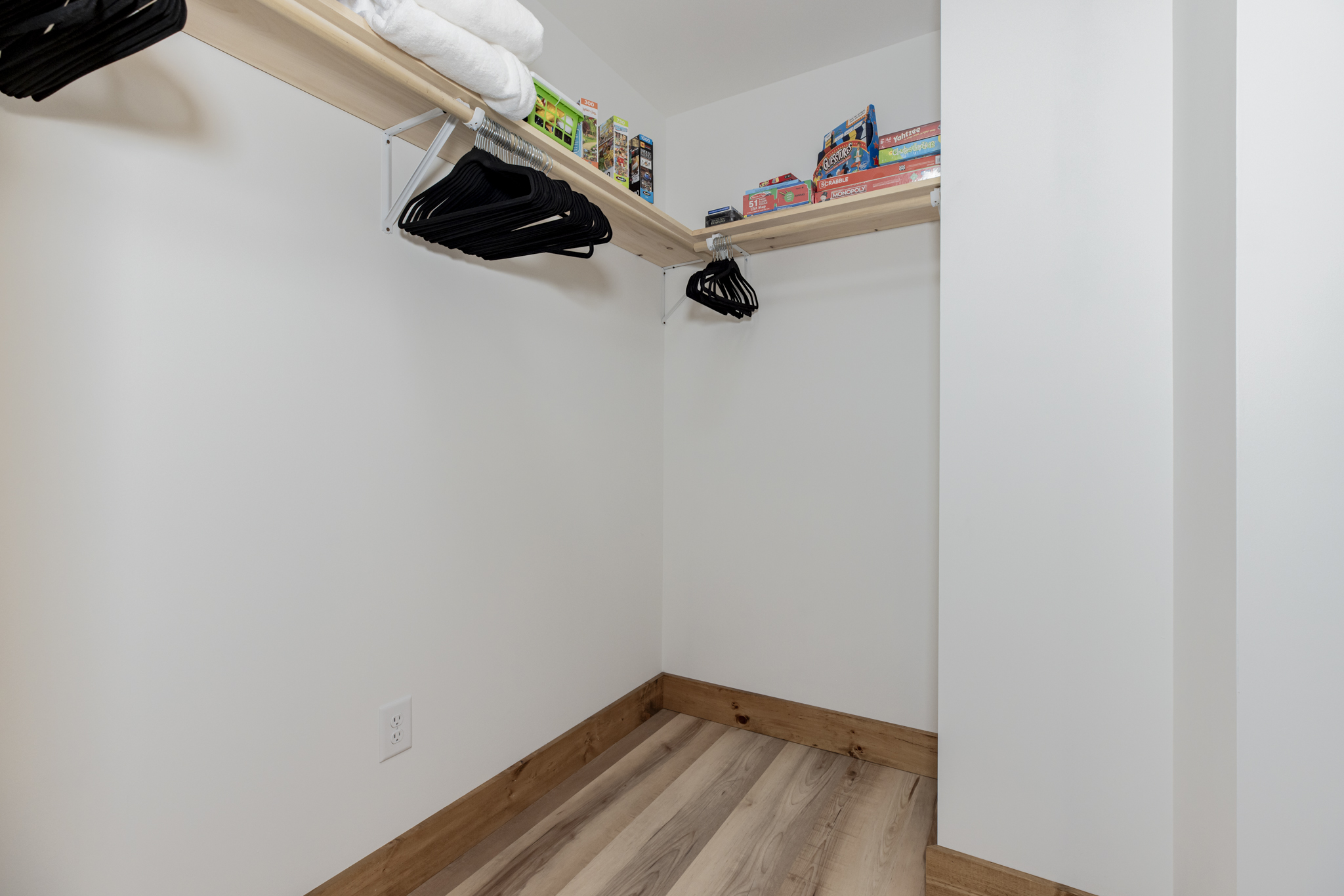 Walk in Closet master