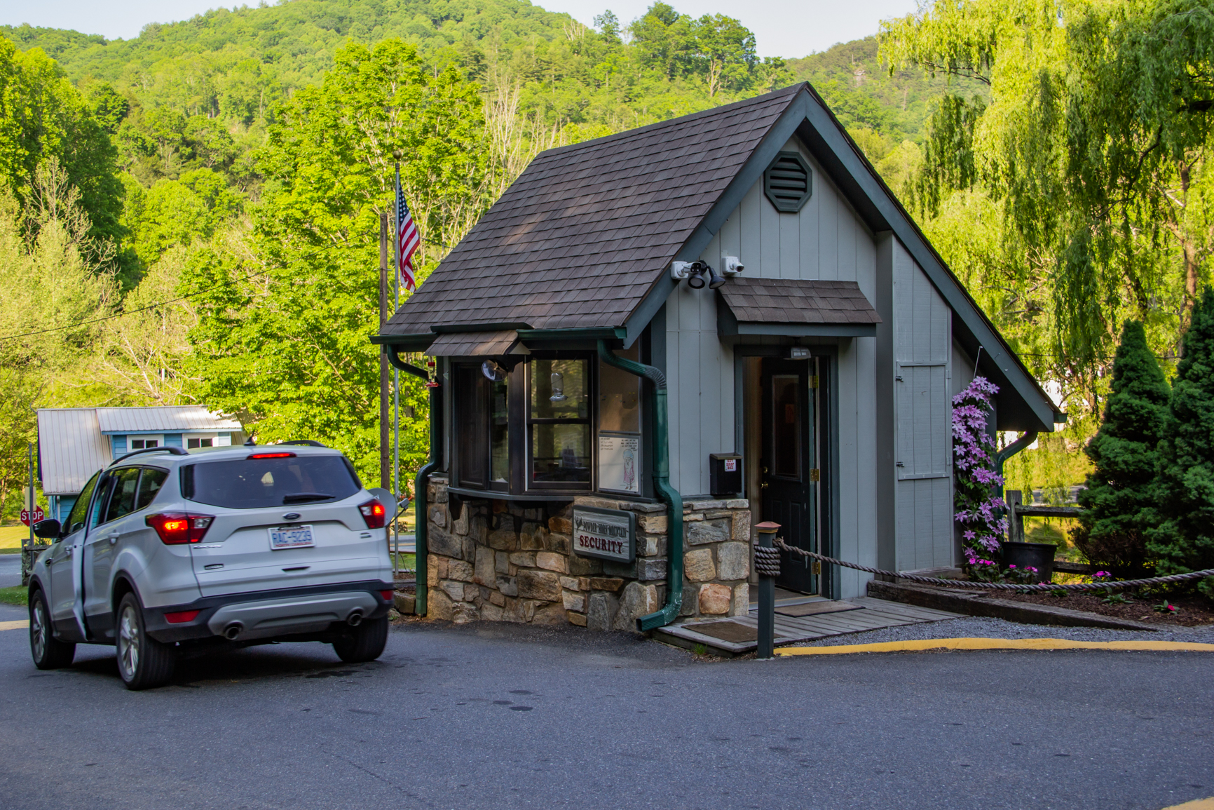 Powder Horn Mountain Gate House