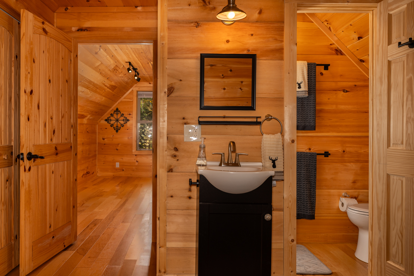 Upstairs Queen bedroom