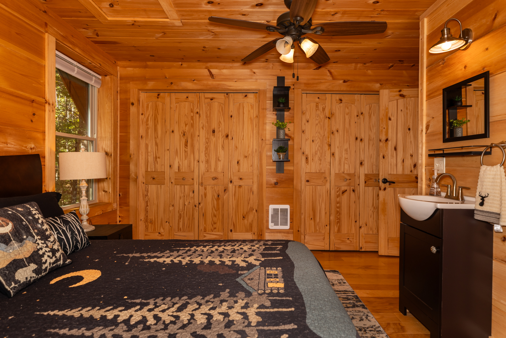 Upstairs queen bedroom private bathroom