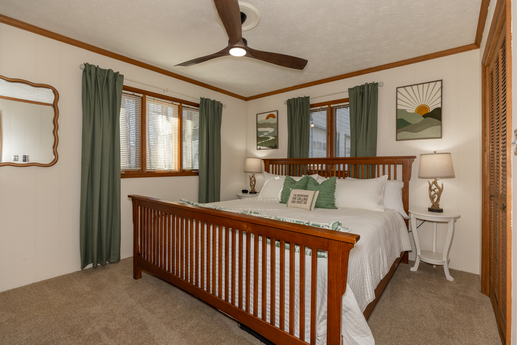 Main Floor King bedroom