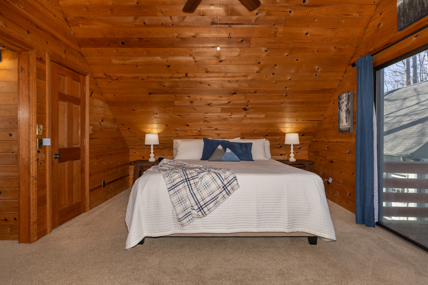 Upper level king bedroom