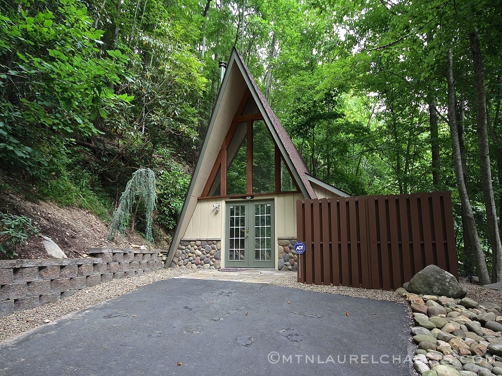 Bear Elegance - a 1 bedroom cabin in Gatlinburg,Tennessee ... Bear Elegance - a 1 bedroom cabin in Gatlinburg,Tennessee ...