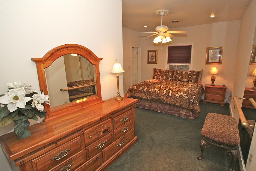 Shenandoah Lodge - a 5 bedroom cabin in Gatlinburg ...