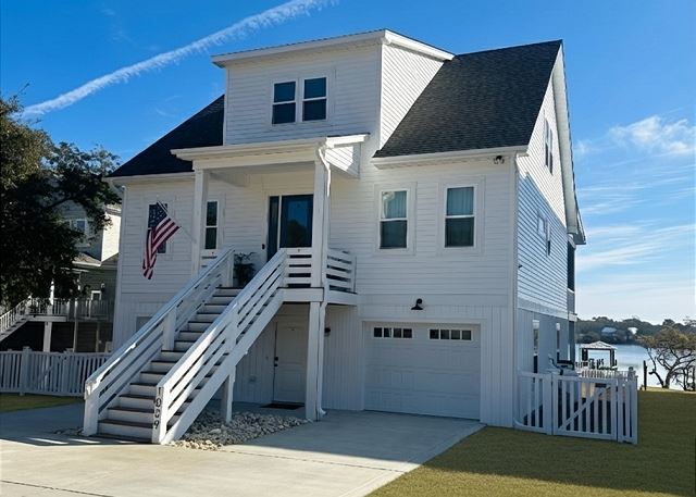 Heaven's Waterfront Retreat | Located in Sneads Ferry 