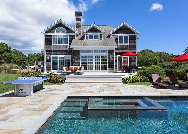 12 Pond Lane