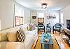 hodgo14-01-livingrm