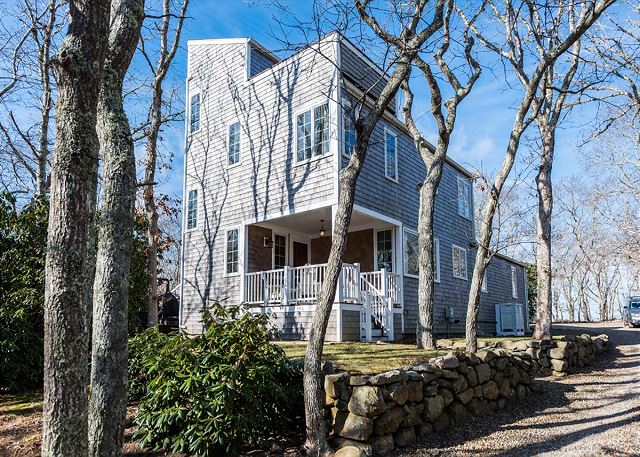 37 Edgartown Meadows Rd