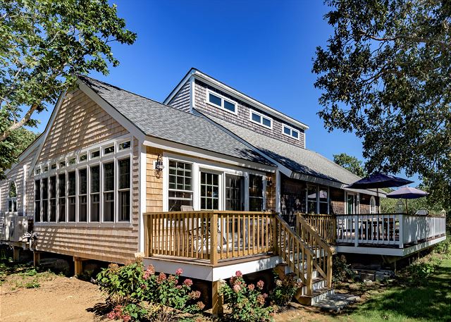 41 Charles Neck Way