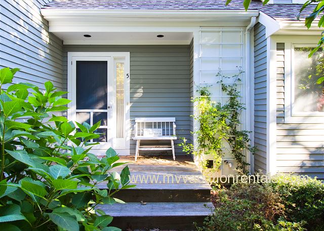 5 Meetinghouse Village