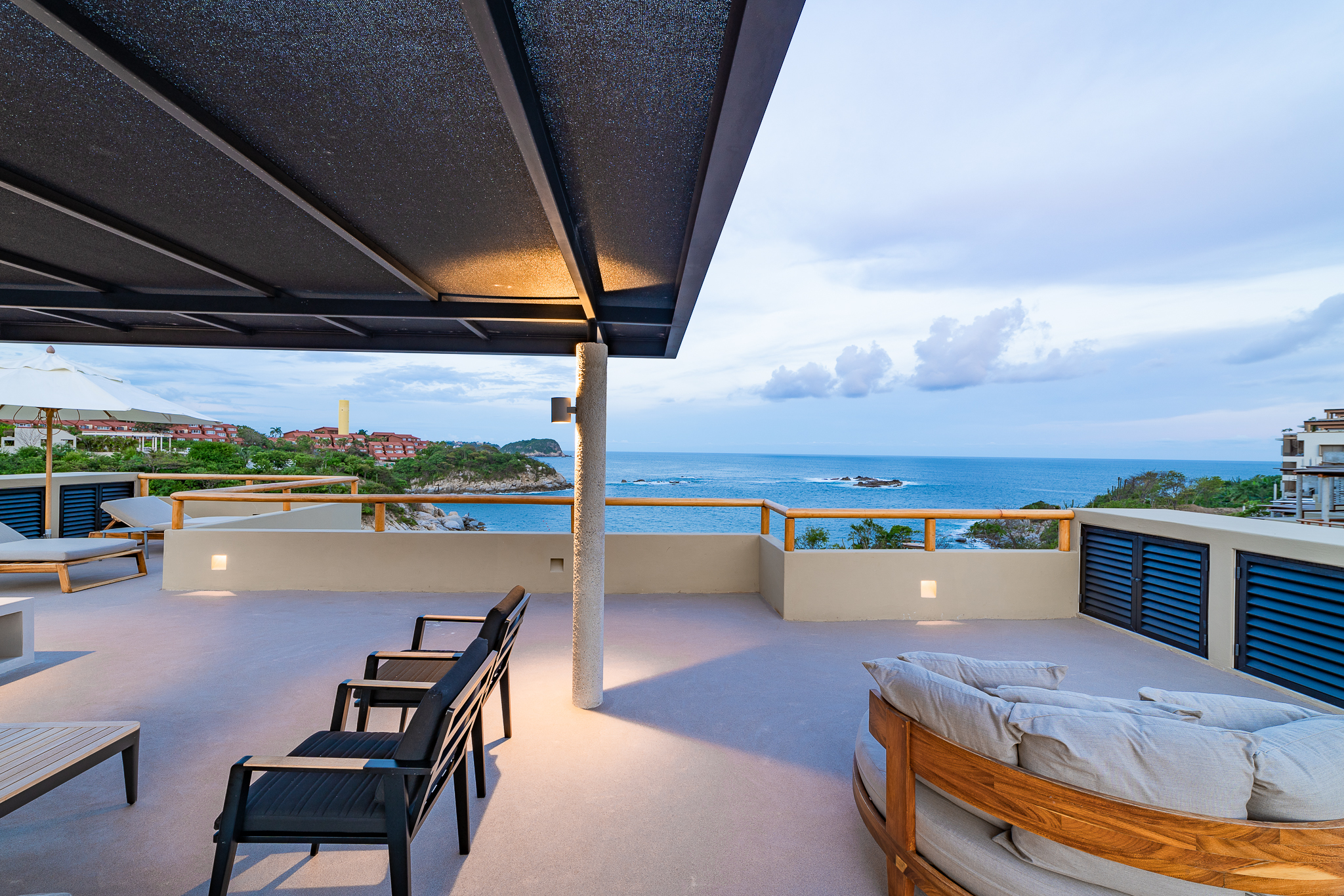 Huatulco vacation rental property photo 11