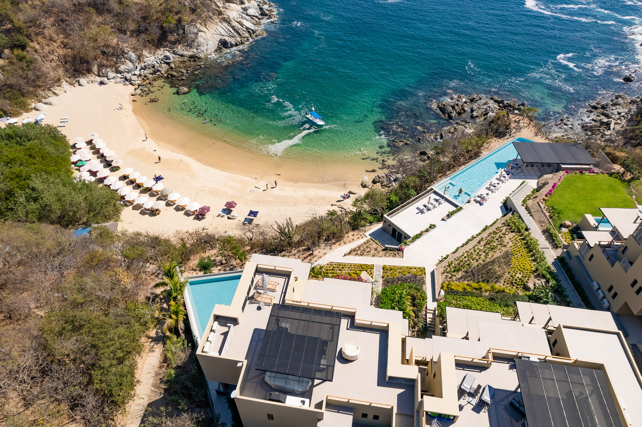 Huatulco vacation rental property photo 5