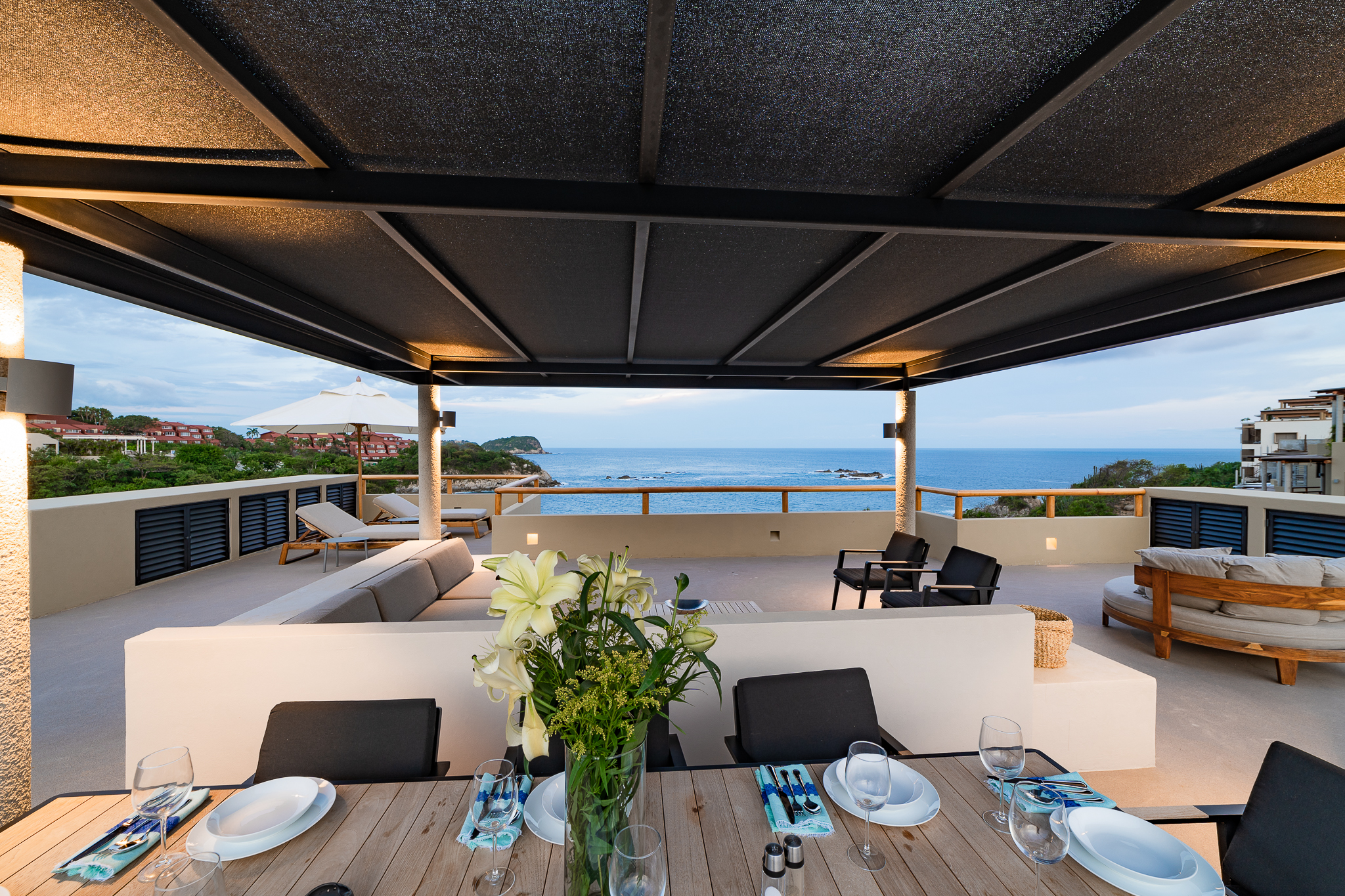 Huatulco vacation rental property photo 8