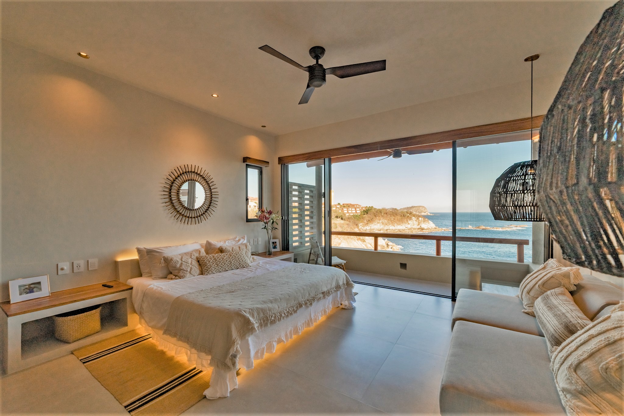 Huatulco vacation rental property photo 3