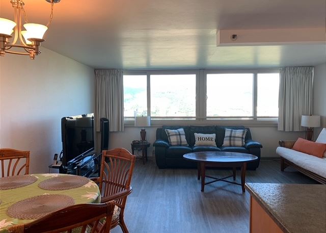 アイランド コロニー Island Colony 3501 高階層35階角部屋 パノラミックなパーシャルオーシャン ダイヤモンドヘッドビュー ハーフバスタブ 温水洗浄便座 フルキッチン 広いラナイ付き プール サウナ qエリアなど施設充実