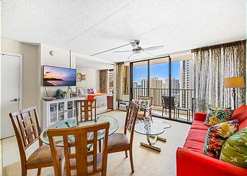 リスト内の次のコンドミニアムを見る