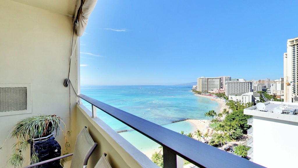 Foster Tower 2003 - Large 1BR/1BA with SPACIOUS Lanai! Right by Waikiki ...