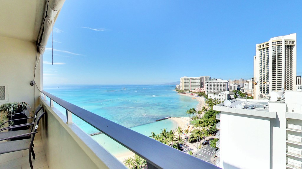 Foster Tower 2003 - Large 1BR/1BA with SPACIOUS Lanai! Right by Waikiki ...