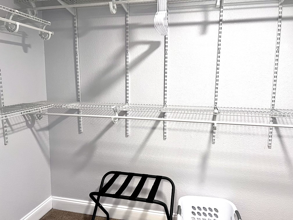 Clothes Hanger