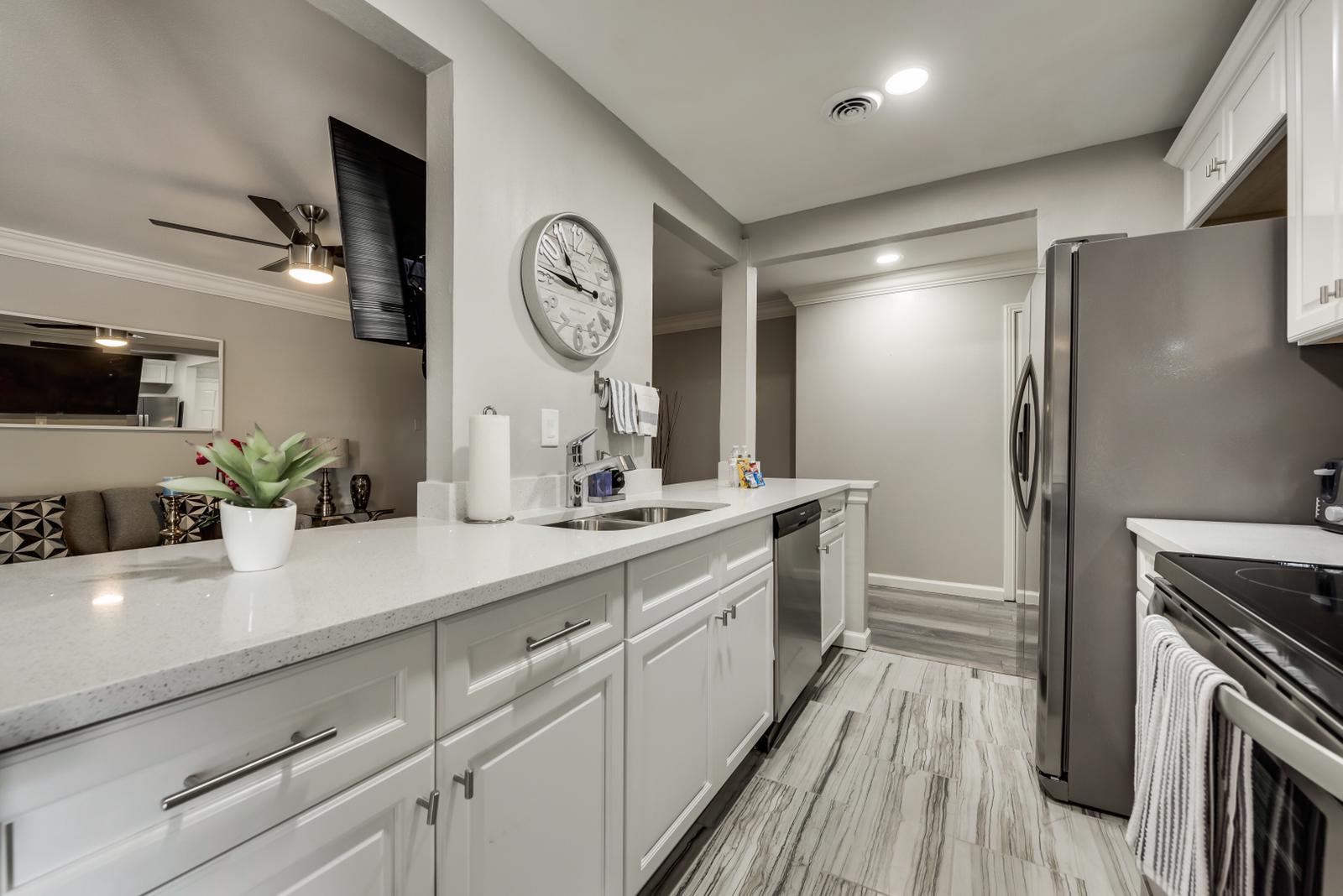 GP54C - Condo|Yard|4mi to AT&T Stadium|Sleeps 4 | Photo 7