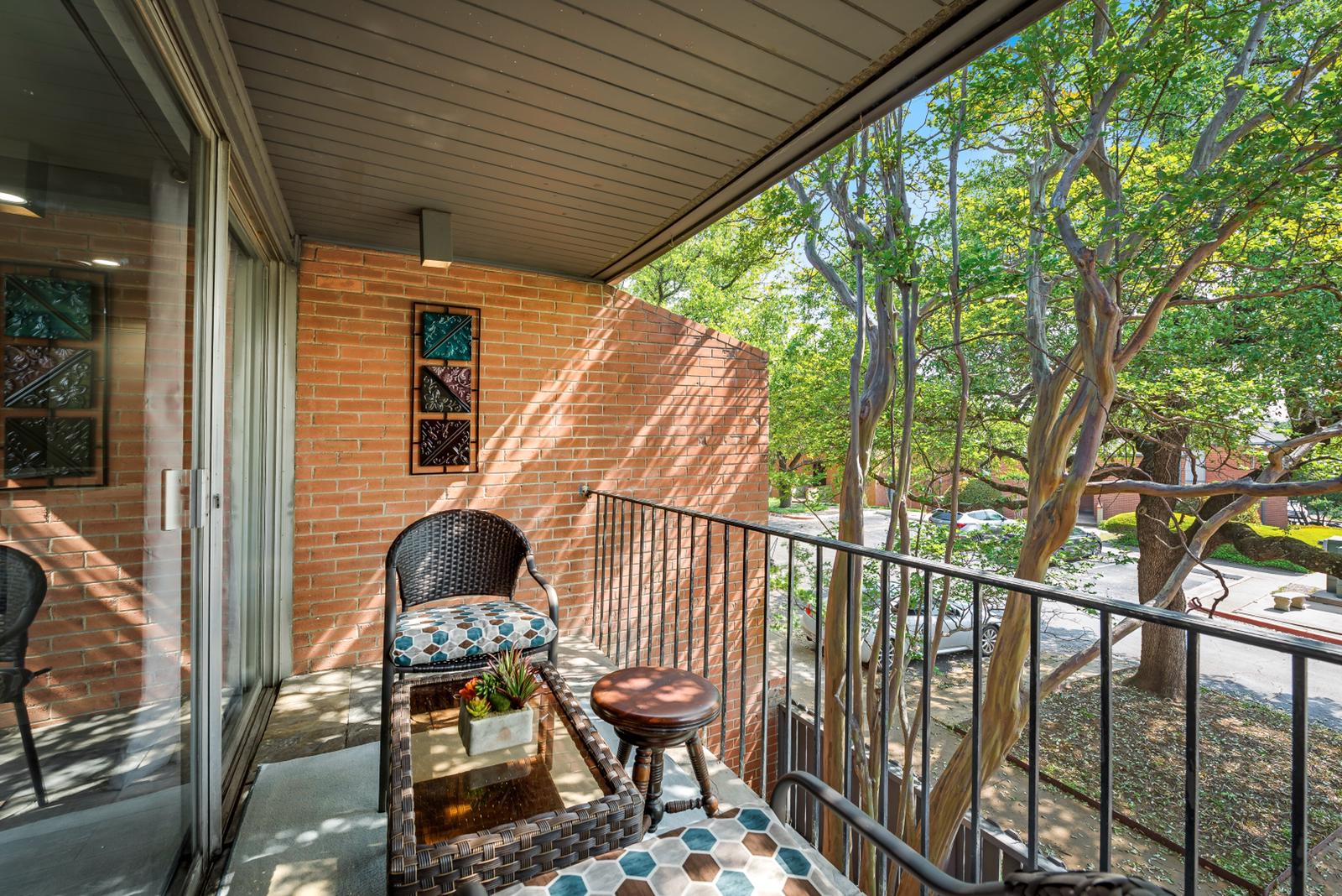 GP54C - Condo|Yard|4mi to AT&T Stadium|Sleeps 4 | Photo 19