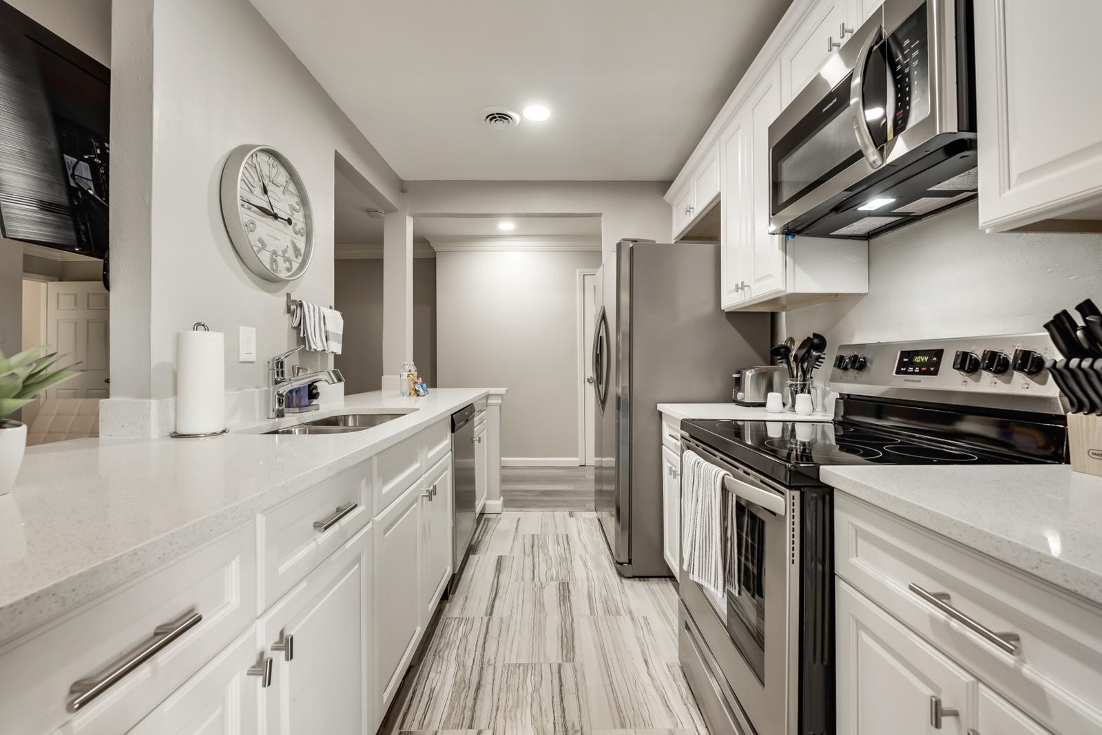GP54C - Condo|Yard|4mi to AT&T Stadium|Sleeps 4 | Photo 8