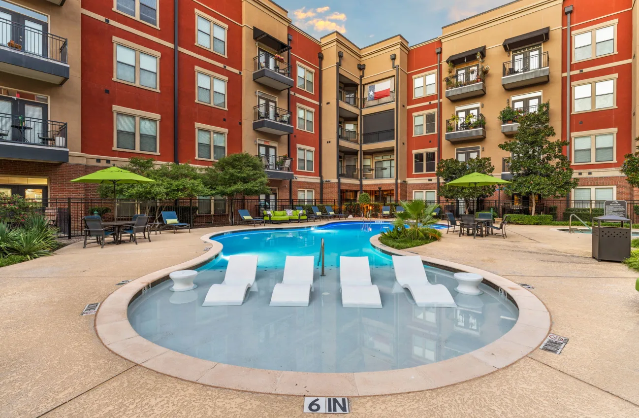 GV001 - Apt|Patio|4mi to DFW Airport|Sleeps 2 | Photo 17