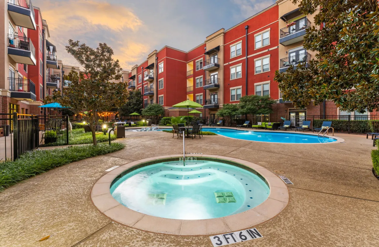 GV001 - Apt|Patio|4mi to DFW Airport|Sleeps 2 | Photo 18